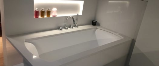 Revêtement baignoire, du mur et niche incrustée - Technistone Crystal Polar White