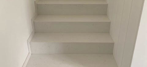 Niveau d'escaliers - Technistone Noble Supreme White